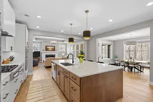 25460 Park Ln, Excelsior, MN 55331 - Photo 12