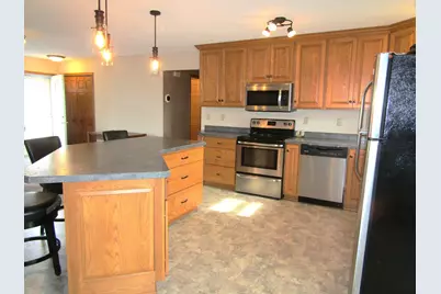 6049 Rolling Hills Drive SW, Montevideo, MN 56265 - Photo 14