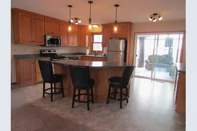 6049 Rolling Hills Drive SW, Montevideo, MN 56265 - Photo 12