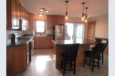 6049 Rolling Hills Drive SW, Montevideo, MN 56265 - Photo 4