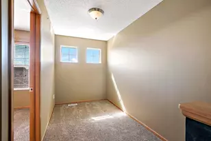 2892 Clover Ridge Dr, Chaska, MN 55318 - Photo 8