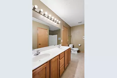 2892 Clover Ridge Drive, Chaska, MN 55318 - Photo 10