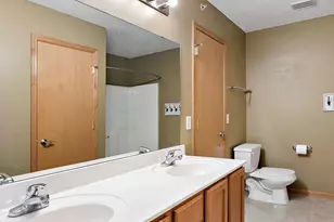 2892 Clover Ridge Dr, Chaska, MN 55318 - Photo 10