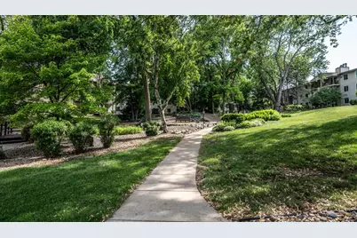 10301 Cedar Lake Road #320, Minnetonka, MN 55305 - Photo 22