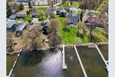 100 Peninsula Road, Medicine Lake, MN 55441 - Photo 4