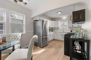 1671 Edmund Ave, Saint Paul, MN 55104 - Photo 10