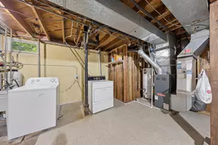 402 Jefferson Ave S, Edina, MN 55343 - Photo 16