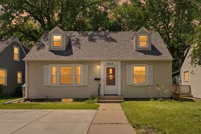 402 Jefferson Avenue S, Edina, MN 55343 - Photo 1