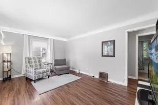 402 Jefferson Ave S, Edina, MN 55343 - Photo 2