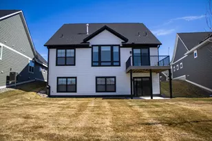 6621 Harvest Trl, Chaska, MN 55318 - Photo 2