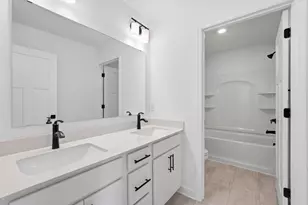 8677 183rd St W, Lakeville, MN 55044 - Photo 16