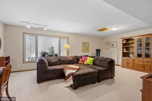 3001 Edward St, Maplewood, MN 55109 - Photo 52