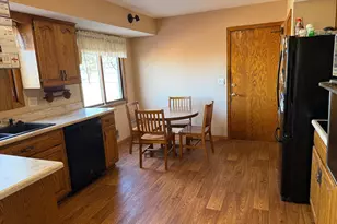 4654 Boone Ave N, New Hope, MN 55428 - Photo 6