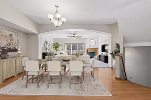 3264 Oak View Dr, Woodbury, MN 55129 - Photo 2