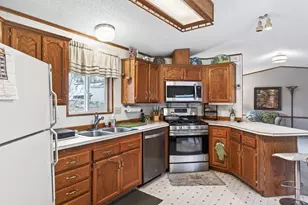 2442 Rice St, Little Canada, MN 55113 - Photo 4