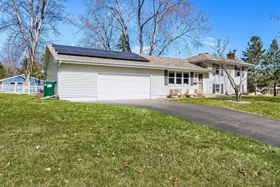 8605 Poplar Bridge Curve, Bloomington, MN 55437 - Photo 2