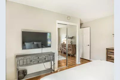 8605 Poplar Bridge Curve, Bloomington, MN 55437 - Photo 14