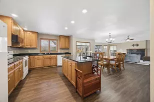 2846 Aurora Ct, Saint Cloud, MN 56303 - Photo 4