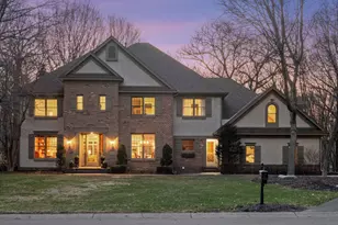 8662 Great Waters Alcove, Eden Prairie, MN 55347 - Photo 6