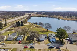 804 15th St NE, Austin, MN 55912 - Photo 2