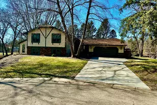 8128 Lower 129th Ct, Apple Valley, MN 55124 - Photo 1