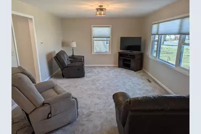 400 9th Street SW, Wells, MN 56097 - Photo 14