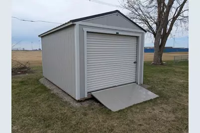 400 9th Street SW, Wells, MN 56097 - Photo 38