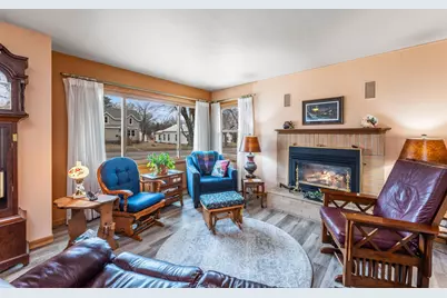 1532 4th Avenue, Windom, MN 56101 - Photo 6