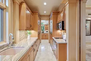 1989 Dwight Ln, Minnetonka, MN 55305 - Photo 12