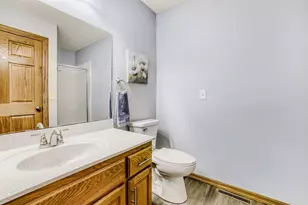 6236 Creekview Ln N, Brooklyn Park, MN 55443 - Photo 18