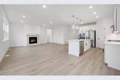 20042 Gallifrey Way, Lakeville, MN 55044 - Photo 2