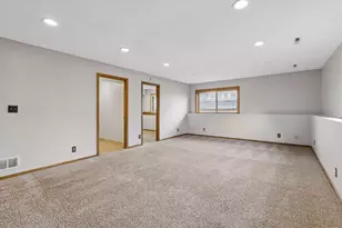 295 Oak Hill Dr, Shoreview, MN 55126 - Photo 30