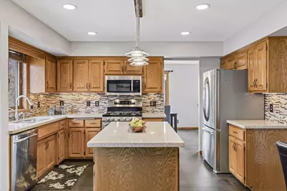 295 Oakhill Drive, Shoreview, MN 55126 - Photo 4