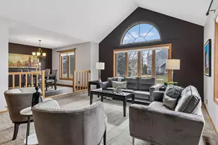 295 Oak Hill Dr, Shoreview, MN 55126 - Photo 10