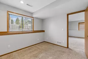 295 Oak Hill Dr, Shoreview, MN 55126 - Photo 34