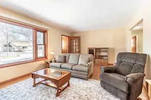 410 E St Charles Ave, Fergus Falls, MN 56537 - Photo 12