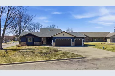 727 Garden Place, Sauk Rapids, MN 56379 - Photo 1