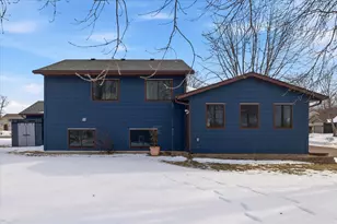 727 Garden Pl, Sauk Rapids, MN 56379 - Photo 8