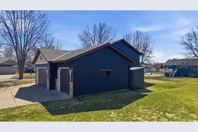 727 Garden Place, Sauk Rapids, MN 56379 - Photo 12