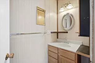 300 N 2nd St, River Falls, WI 54022 - Photo 16