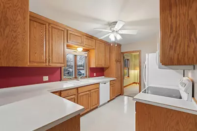 824 Elm Street, Hudson, WI 54016 - Photo 14