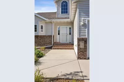 512 9th Street NE, Dilworth, MN 56529 - Photo 2