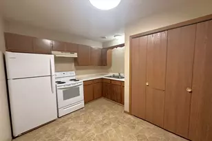 1380 Heritage Dr, New Richmond, WI 54017 - Photo 8