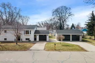 501 W St Paul St, Litchfield, MN 55355 - Photo 1