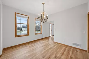 10385 Yates Dr N, Brooklyn Park, MN 55443 - Photo 10