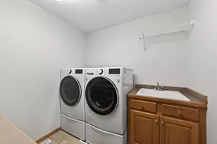 10385 Yates Dr N, Brooklyn Park, MN 55443 - Photo 34