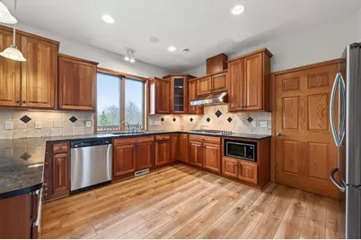 10385 Yates Drive N, Brooklyn Park, MN 55443 - Photo 14