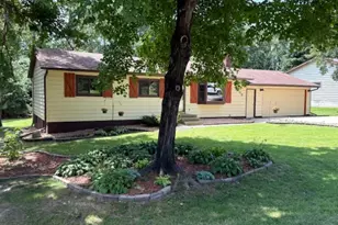 2108 Irvine Pl, Alexandria, MN 56308 - Photo 2