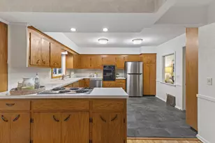 7515 Clinton Ave, Richfield, MN 55423 - Photo 8