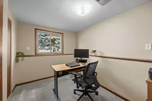 6601 Cherokee Ln N, Brooklyn Park, MN 55428 - Photo 16